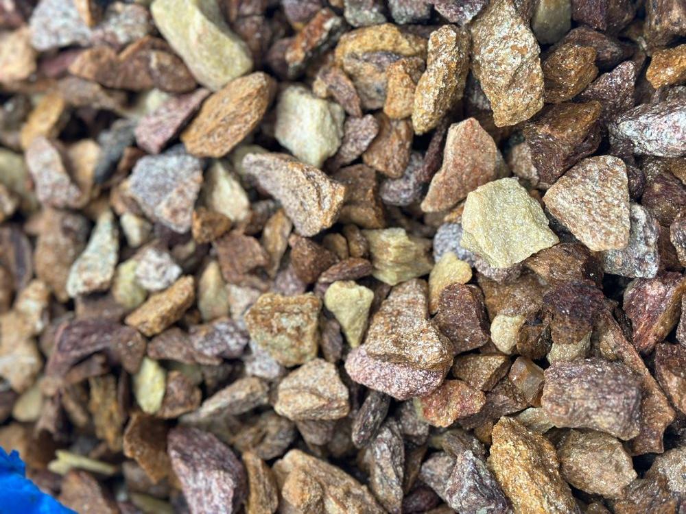 Златолит персиковый декоративная каменная крошка купить в Брянске