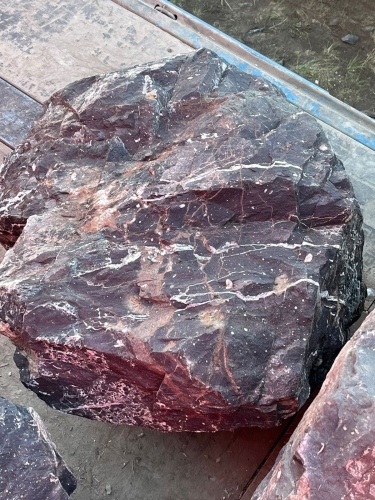 Камни для ландшафтного дизайна красно-фиолетовые 10-60 килограмм купить в Брянске