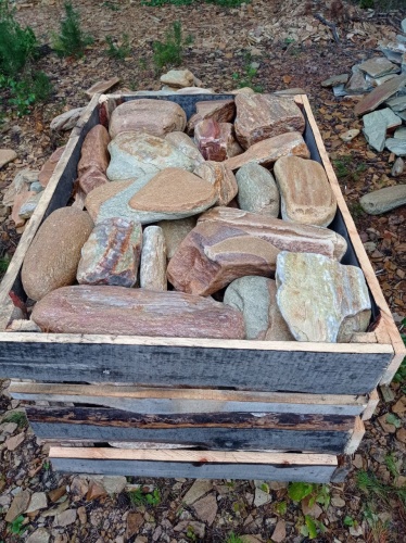 Златолит жёлтый, жёлто-зелёный глыбки и валуны для ланшафтного дизайна купить в Брянске