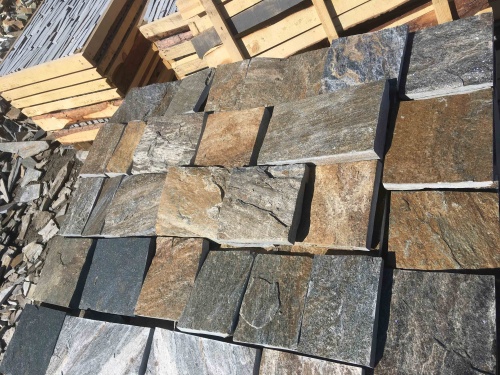 Плитка пилёная златолит Уральский для цоколя, отмостки купить в Брянске