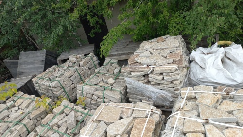 Гранитный плитняк галтованный для парковки купить в Брянске