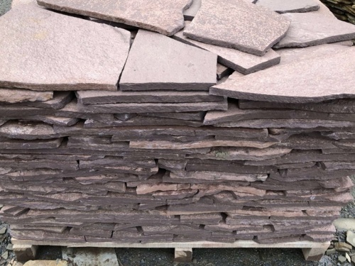 Плитняк лемезит бордовый для облицовки цоколя 20-25 мм  купить в Брянске