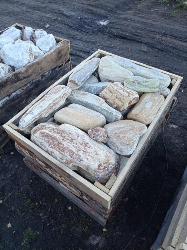 Златолит жёлтый, жёлто-зелёный глыбки и валуны для ланшафтного дизайна купить в Брянске